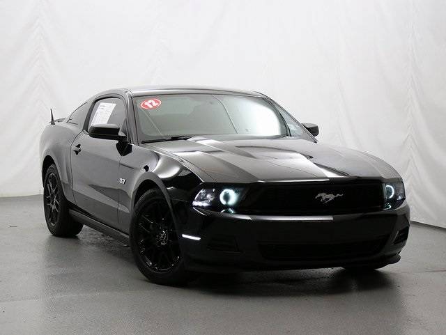 2012 Ford Mustang V6 — Coupe — 87,295 mi — Arlington Heights, IL