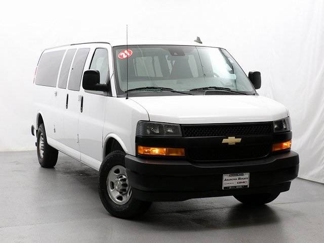 2021 Chevrolet Express Passenger LS — Passenger Van — 101,870 mi — Arlington Heights, IL