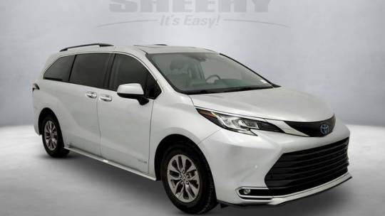 2021 Toyota Sienna XLE — Minivan — 64,517 mi — Laurel, MD