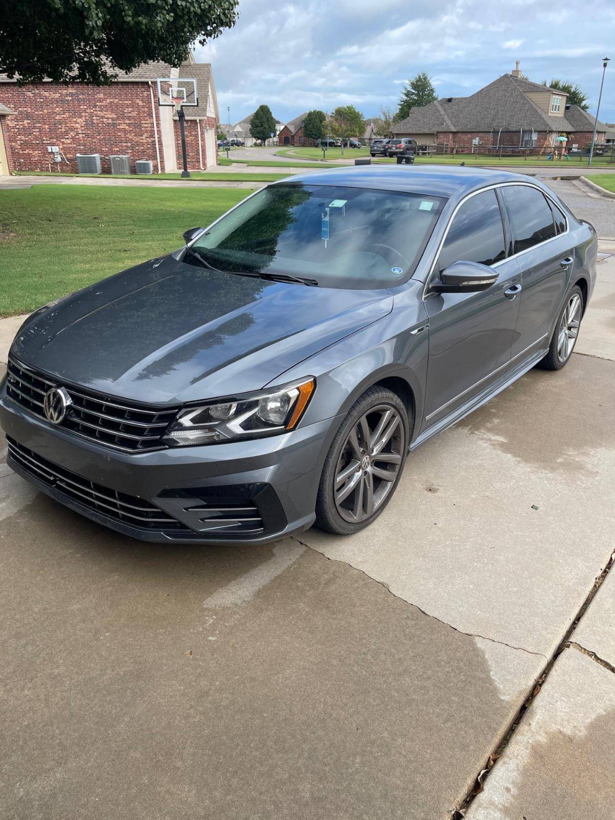 2017 Volkswagen Passat R-Line — Sedan — 186,612 mi — Grapevine, TX