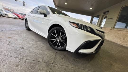 2023 Toyota Camry SE — Sedan — 11,881 mi — Channahon, IL