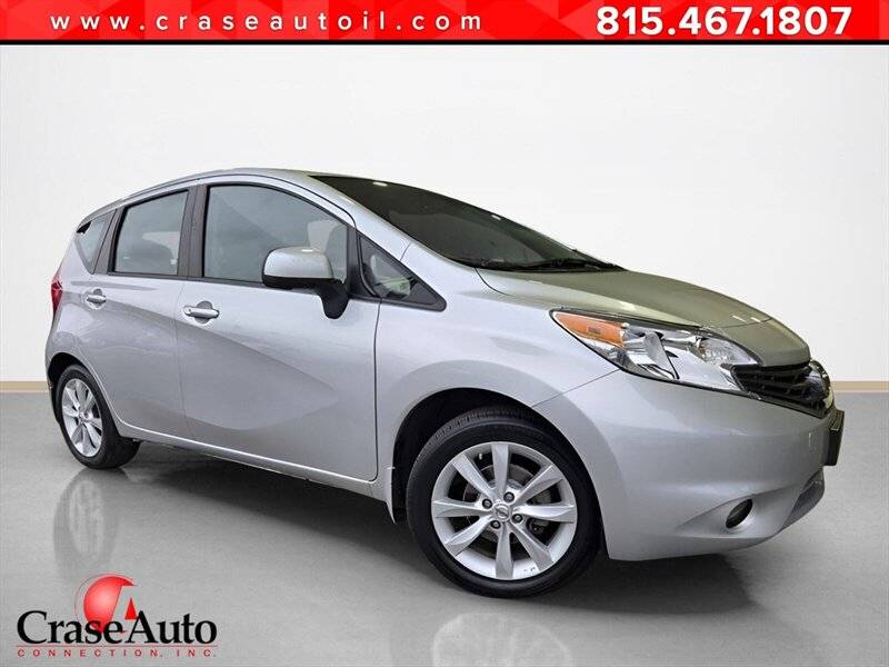 2014 Nissan Versa 1.6 SV — Hatchback — 17,253 mi — Channahon, IL