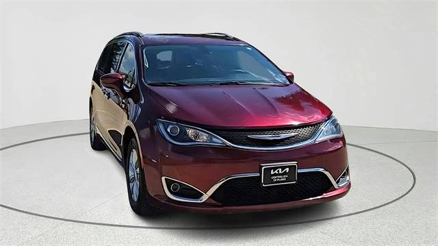 2017 Chrysler Pacifica Touring L — Minivan — 60,534 mi — Plano, TX