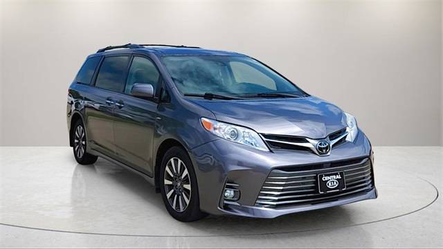 2020 Toyota Sienna XLE — Minivan — 118,832 mi — Plano, TX