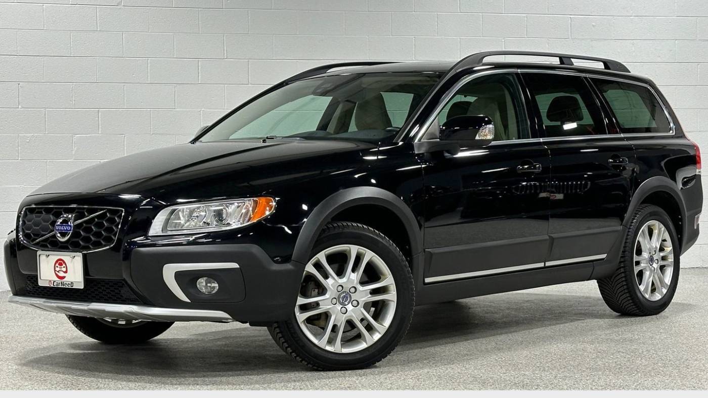 2016 Volvo XC70 T5 Platinum — Wagon — 101,279 mi — Northbrook, IL
