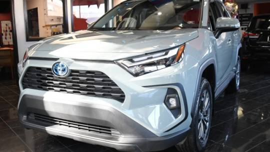 2023 Toyota RAV4 Hybrid XLE Premium — SUV — 17,840 mi — Ramsey, NJ