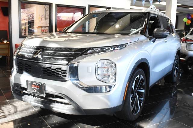 2022 Mitsubishi Outlander ES — SUV — 30,000 mi — Ramsey, NJ