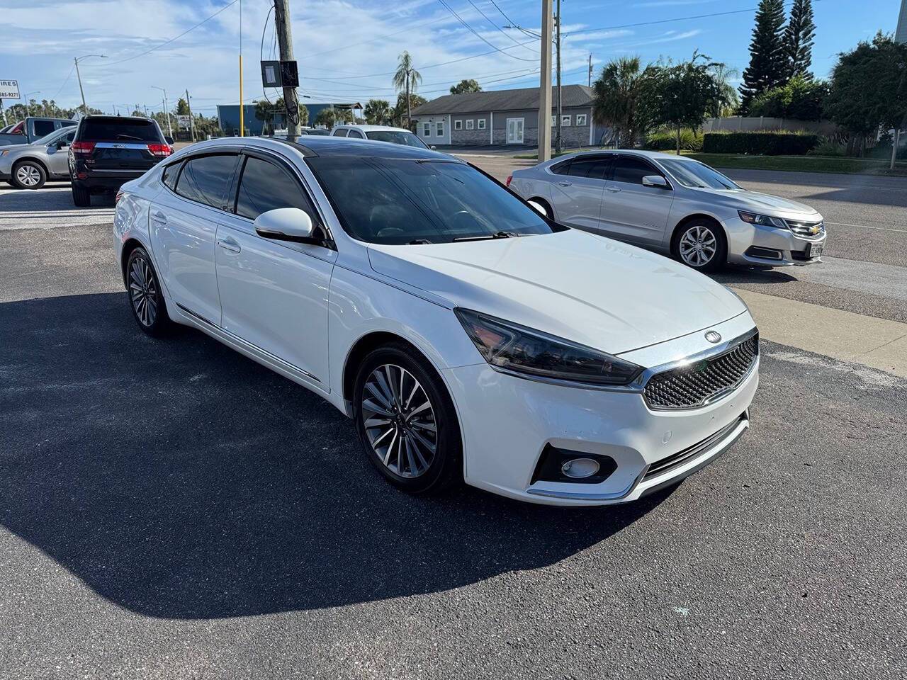 2017 Kia Cadenza Premium — Sedan — 158,955 mi — Clearwater, FL