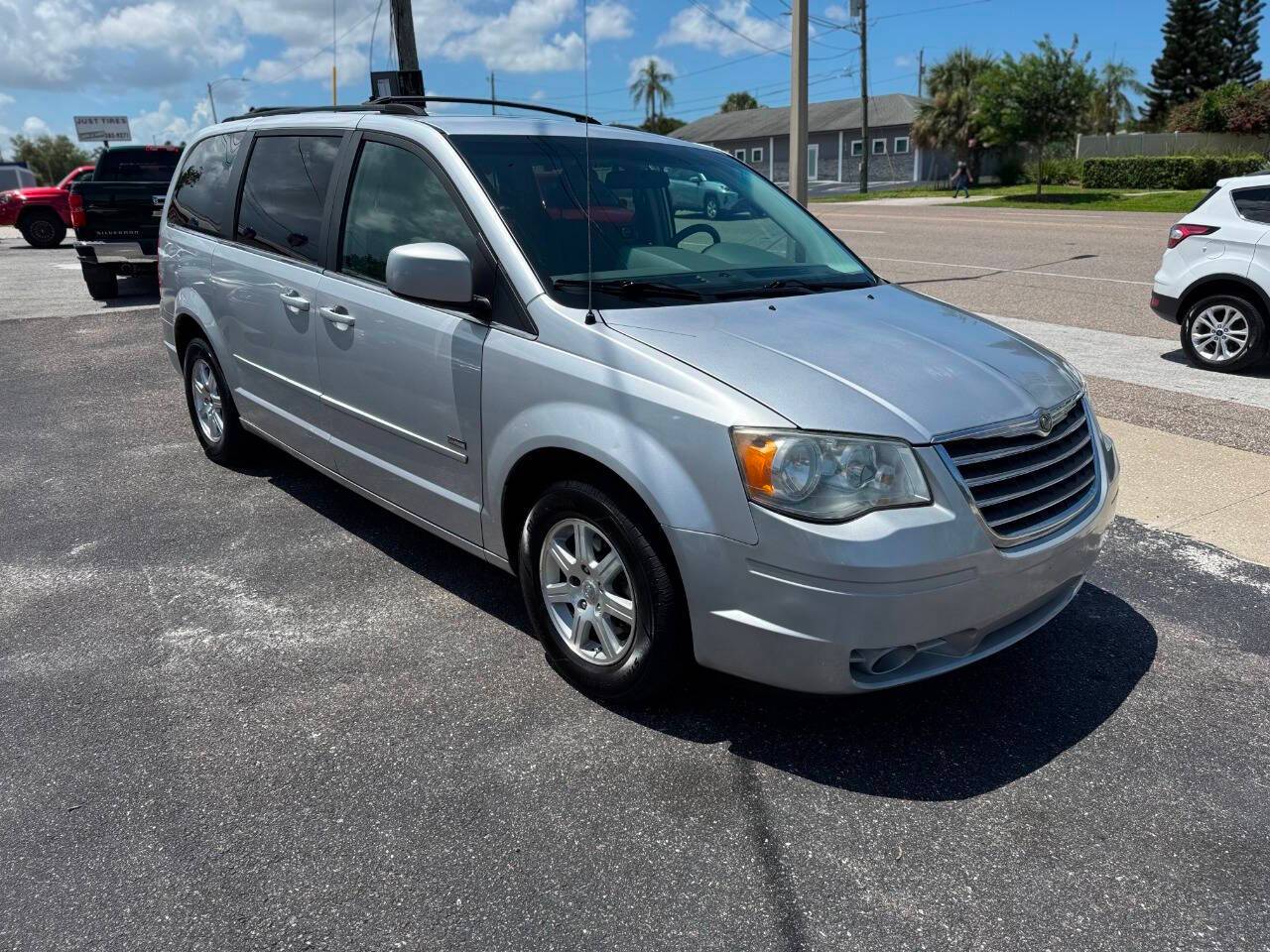 2008 Chrysler Town & Country Touring — Minivan — 178,118 mi — Clearwater, FL