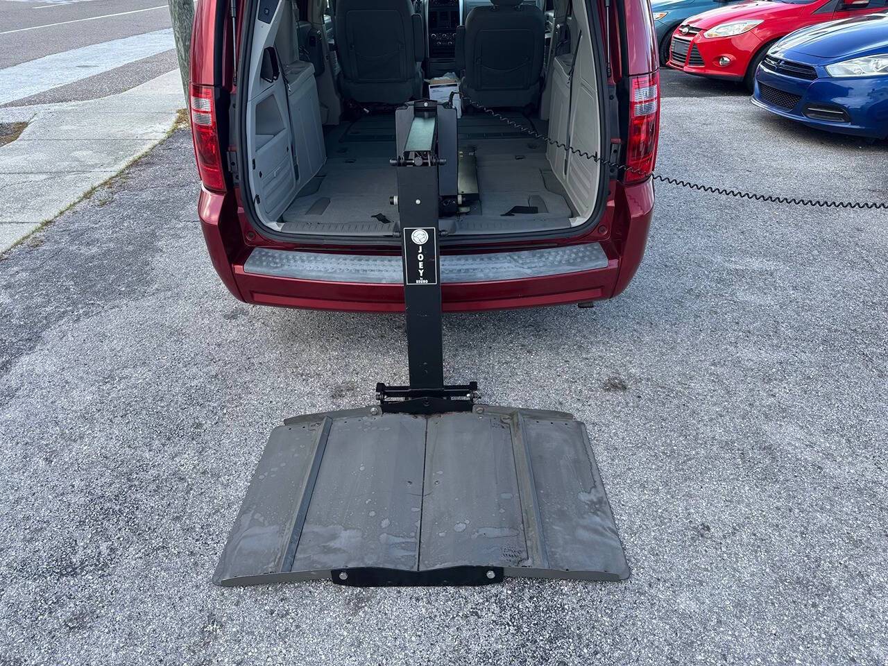 2009 Dodge Grand Caravan SXT — Minivan — 83,635 mi — Clearwater, FL