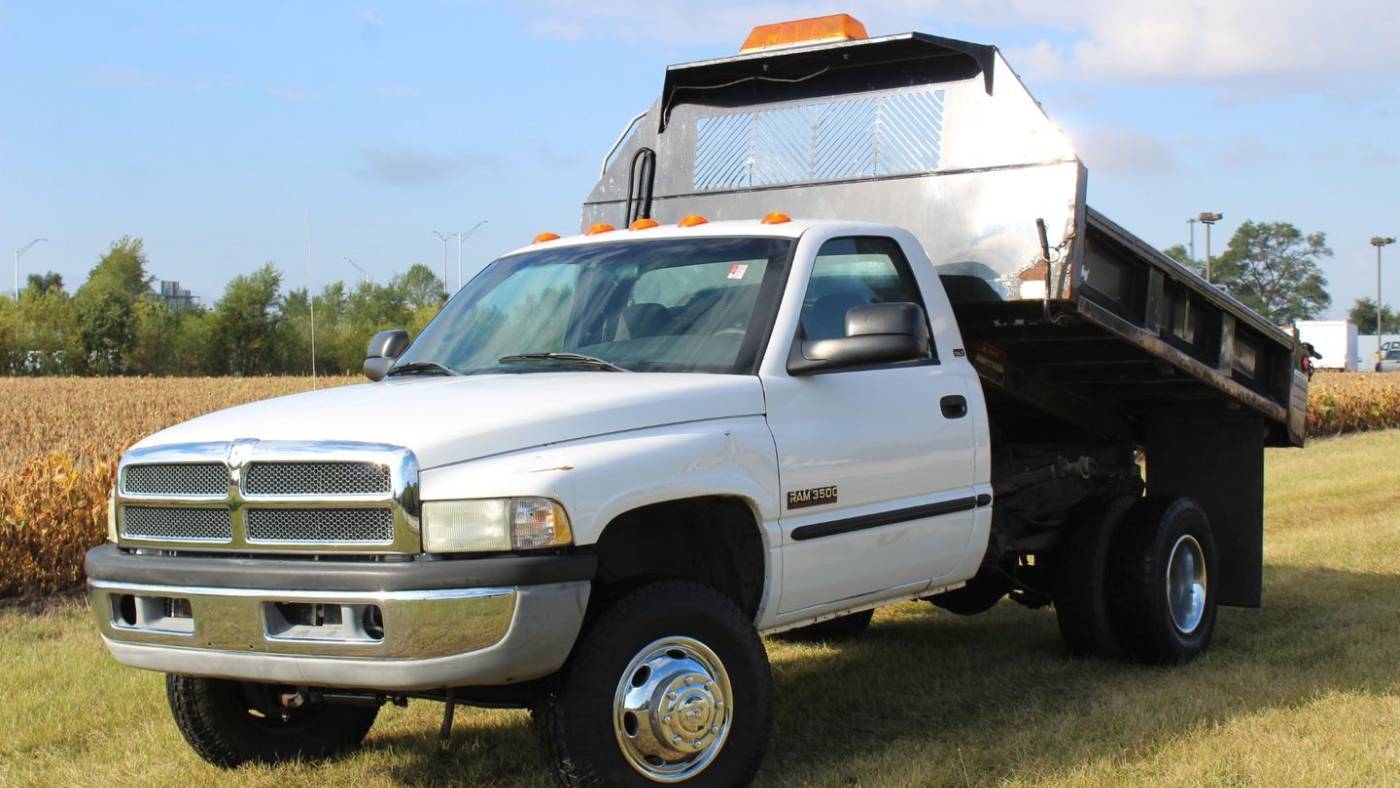 2002 Dodge Ram BR3500 Chassis Cab Base — Chassis Cab Truck — 79,418 mi — Roscoe, IL