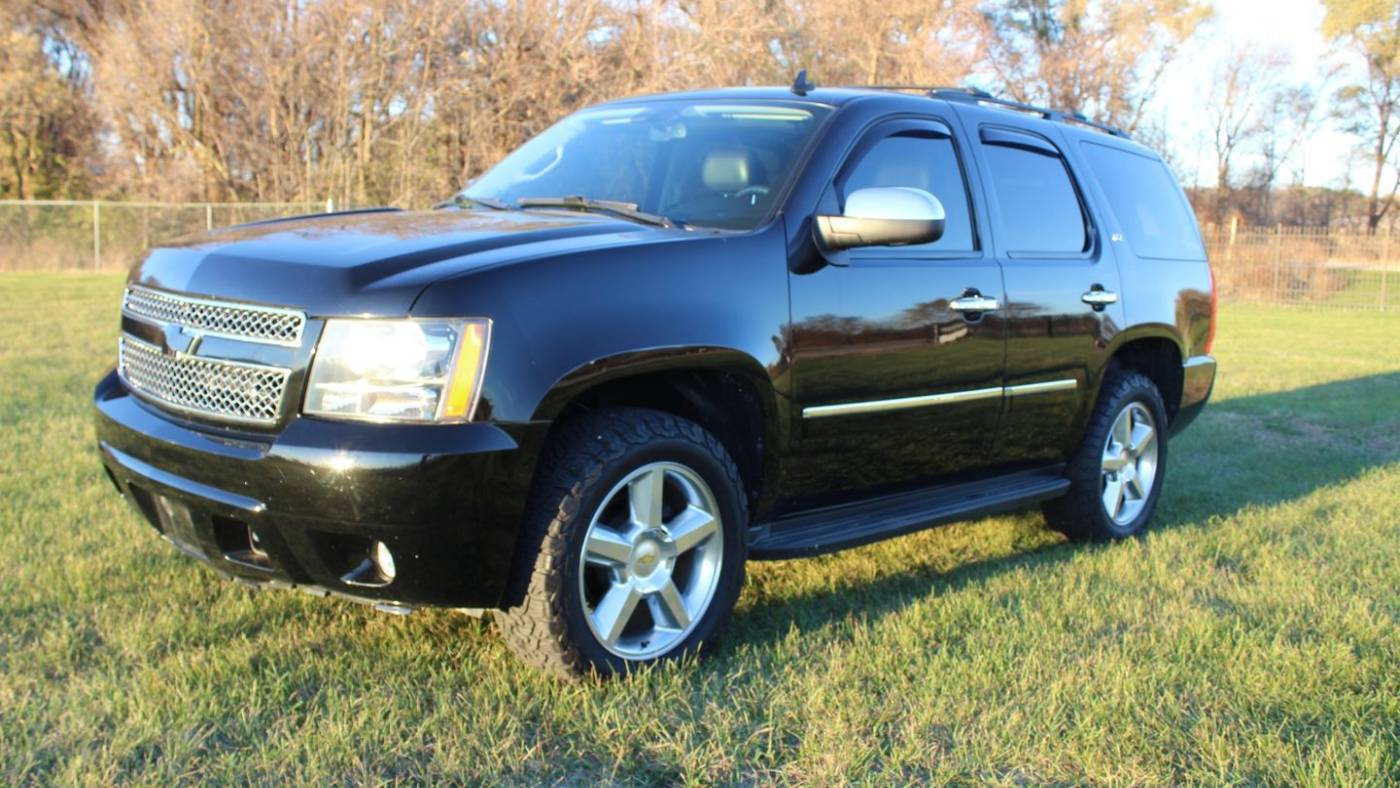 2011 Chevrolet Tahoe LTZ — SUV — 76,592 mi — Roscoe, IL