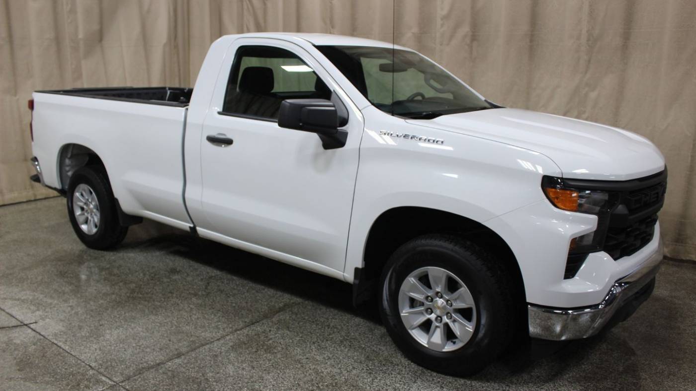 2023 Chevrolet Silverado 1500 WT — Pickup Truck — 13,427 mi — Roscoe, IL