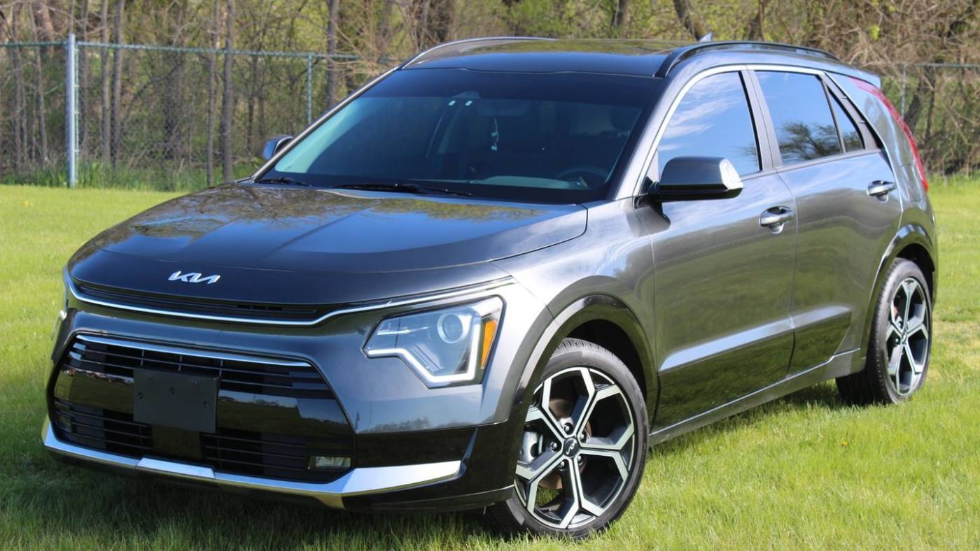 2023 Kia Niro Hybrid EX Touring — SUV — 20,455 mi — Roscoe, IL