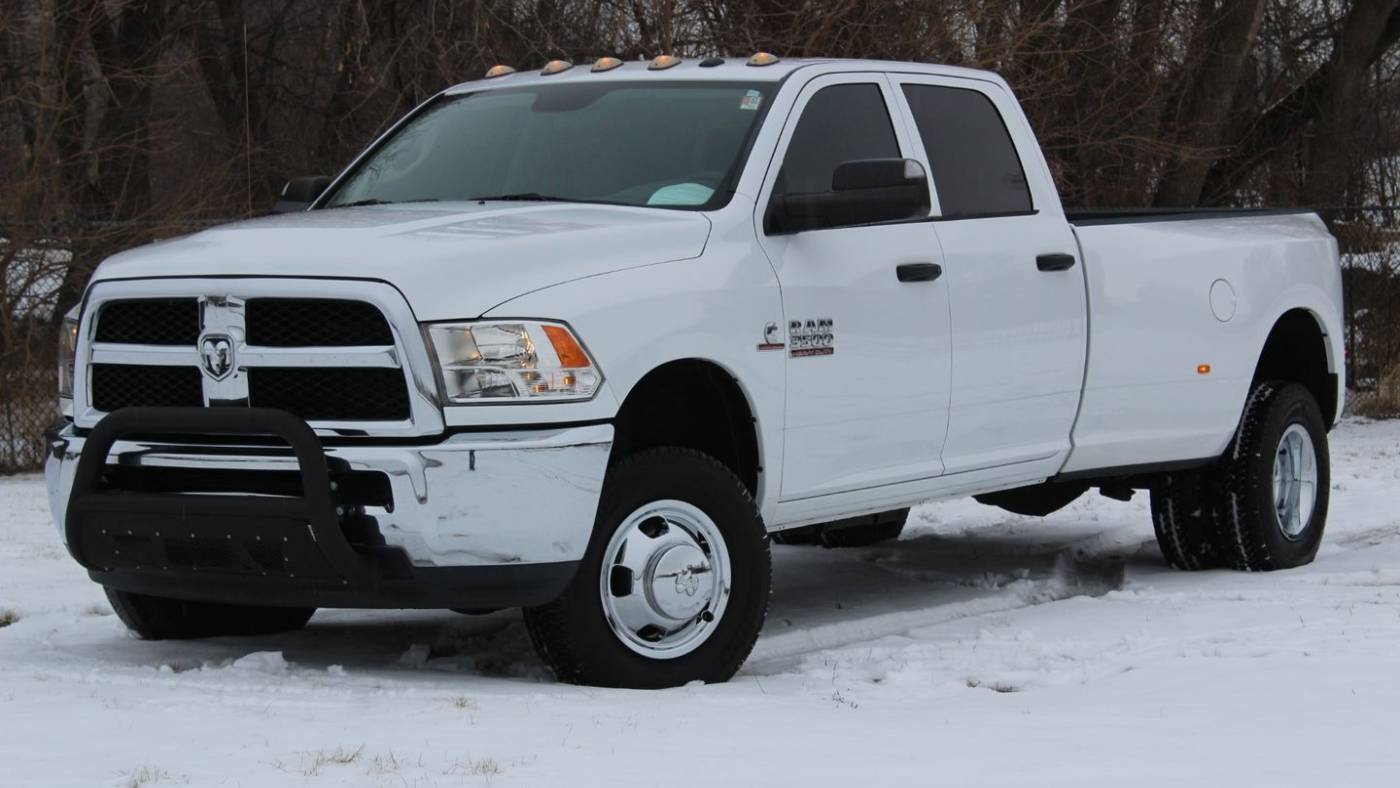 2018 Ram 3500 Tradesman — Pickup Truck — 42,141 mi — Roscoe, IL