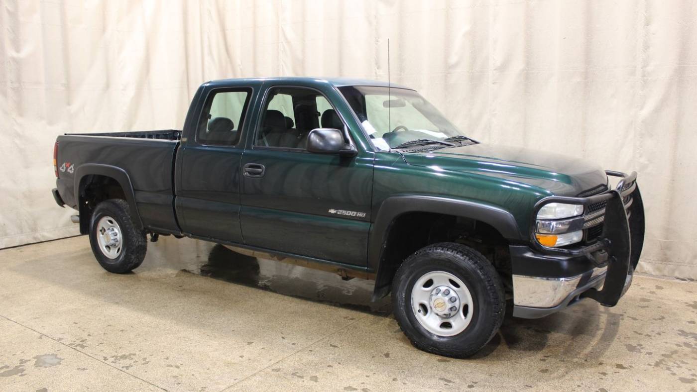 2002 Chevrolet Silverado 2500 Base — Pickup Truck — 133,161 mi — Roscoe, IL