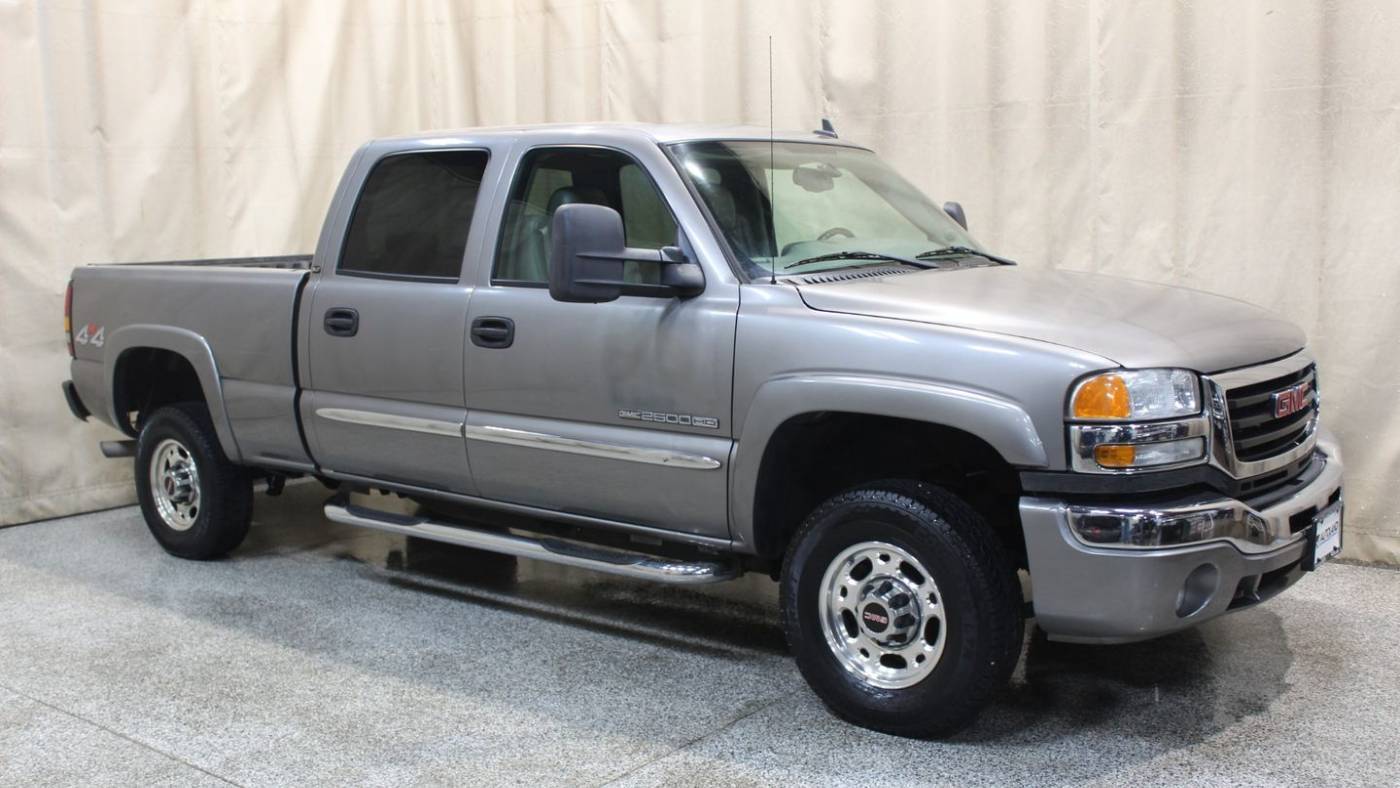 2006 GMC Sierra 2500HD SLT — Pickup Truck — 105,274 mi — Roscoe, IL