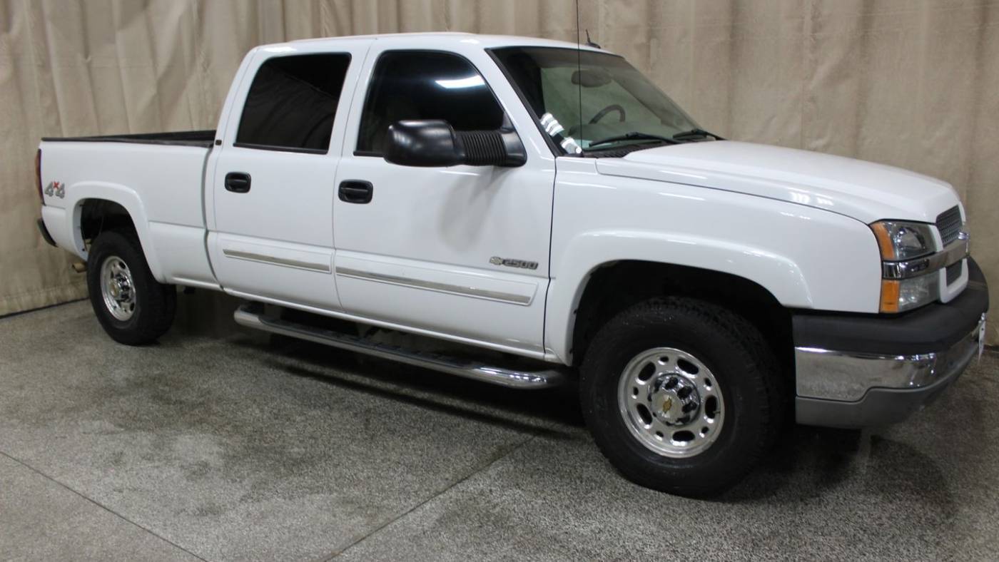 2004 Chevrolet Silverado 2500 LT — Pickup Truck — 120,317 mi — Roscoe, IL