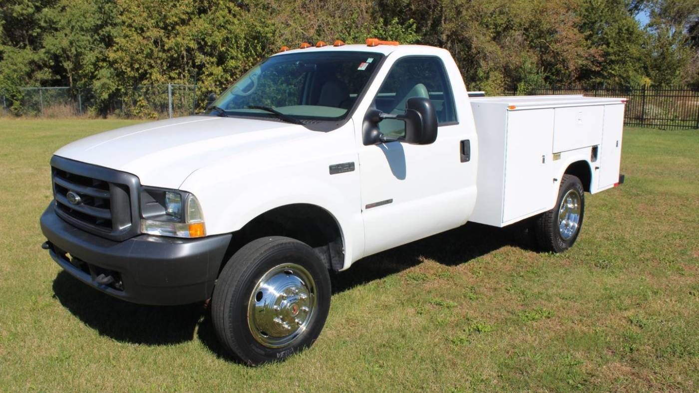 1999 Ford Super Duty F-450 Chassis Cab XL — Chassis Cab Truck — 109,944 mi — Roscoe, IL