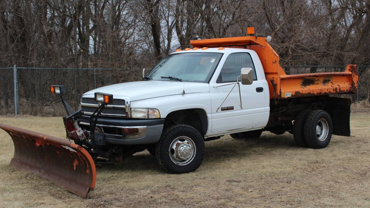 1999 Dodge Ram BR3500 Chassis Cab Base — Chassis Cab Truck — 71,457 mi — Roscoe, IL