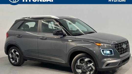 2024 Hyundai Venue Limited — SUV — 6,893 mi — Palm Springs, CA