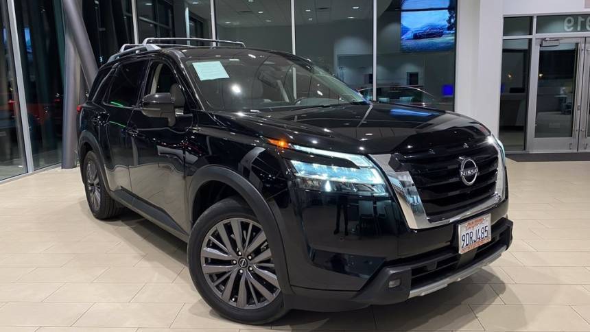 2022 Nissan Pathfinder SL — SUV — 25,859 mi — Palm Springs, CA