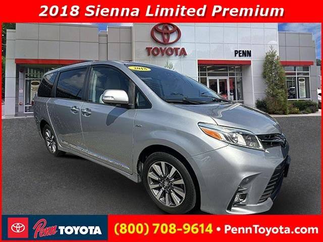 2018 Toyota Sienna XLE — Minivan — 25,849 mi — Greenvale, NY