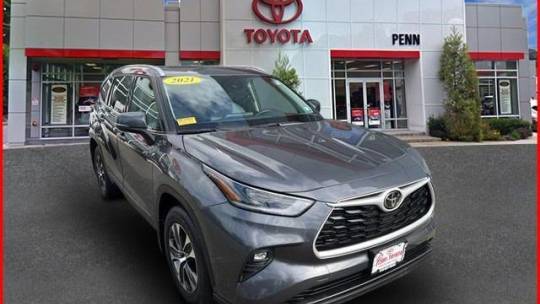 2021 Toyota Highlander XLE — SUV — 14,556 mi — Greenvale, NY