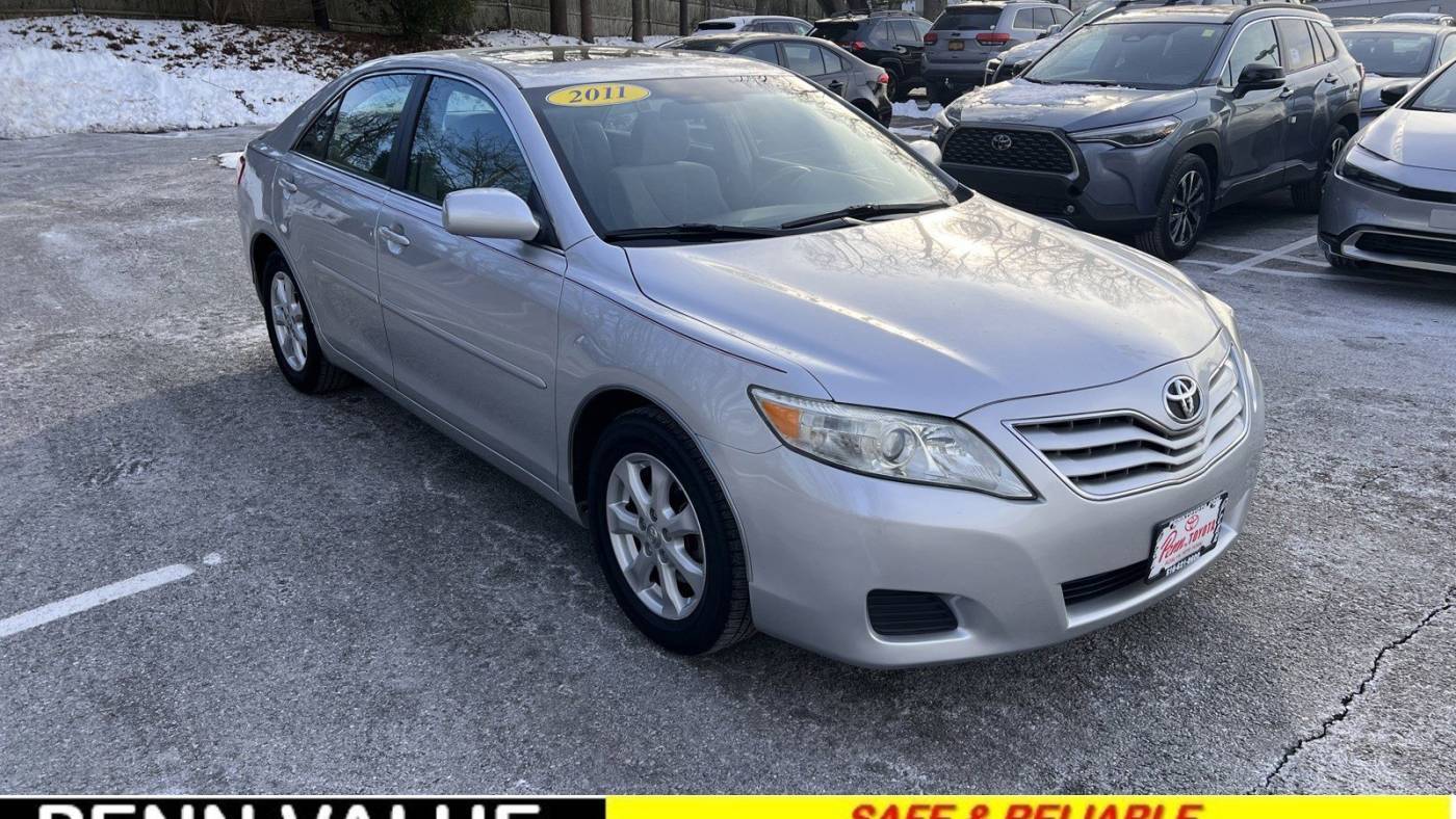 2011 Toyota Camry LE — Sedan — 89,409 mi — Greenvale, NY