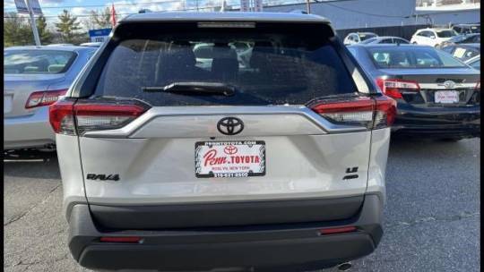 2021 Toyota RAV4 LE — SUV — 28,719 mi — Greenvale, NY