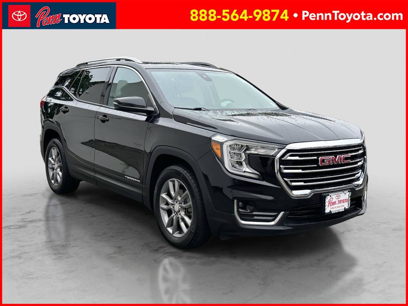 2024 GMC Terrain SLT — SUV — 30,477 mi — Greenvale, NY