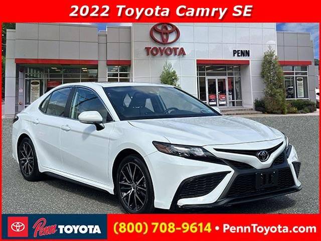 2022 Toyota Camry SE — Sedan — 16,852 mi — Greenvale, NY
