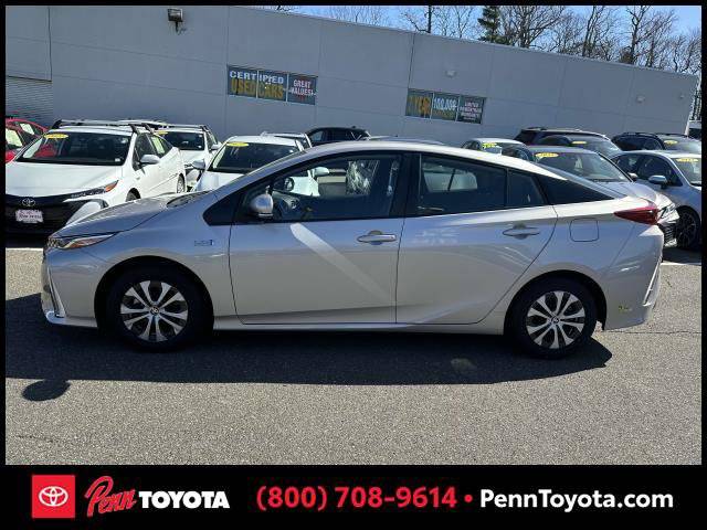 2022 Toyota Prius Prime LE — Hatchback — 9,743 mi — Greenvale, NY
