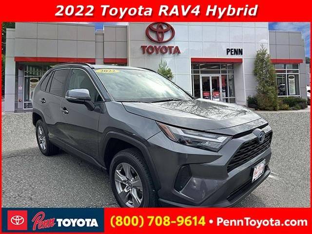 2022 Toyota RAV4 Hybrid XLE — SUV — 18,078 mi — Greenvale, NY