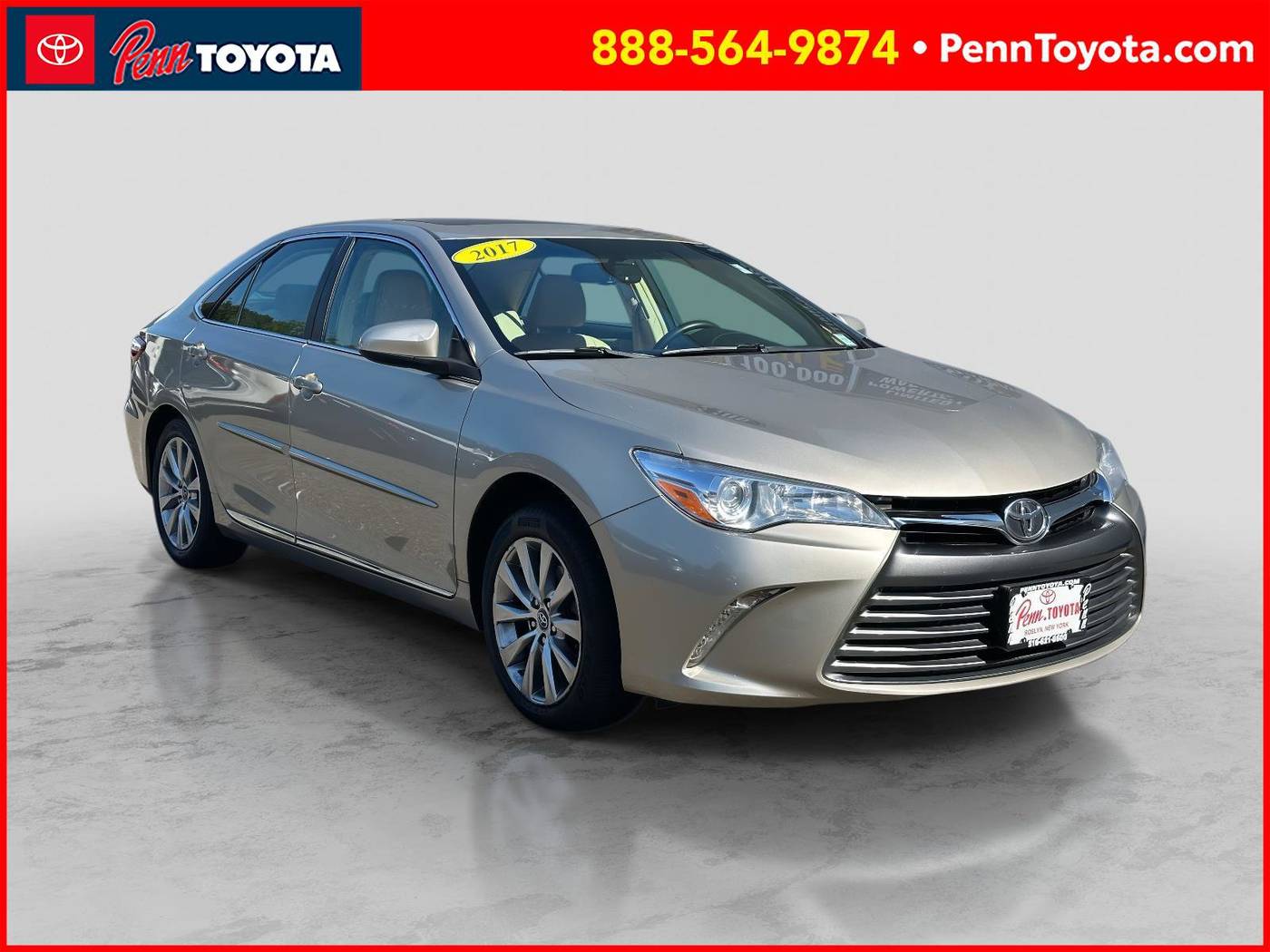 2017 Toyota Camry XLE — Sedan — 61,207 mi — Greenvale, NY