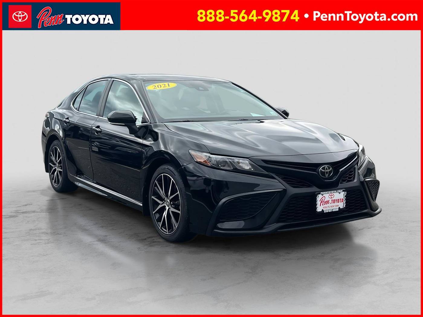 2021 Toyota Camry SE — Sedan — 33,134 mi — Greenvale, NY