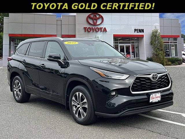 2022 Toyota Highlander XLE — SUV — 33,360 mi — Greenvale, NY