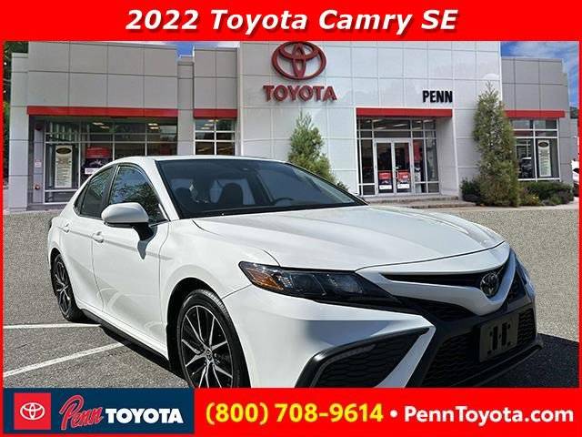2022 Toyota Camry SE — Sedan — 32,668 mi — Greenvale, NY