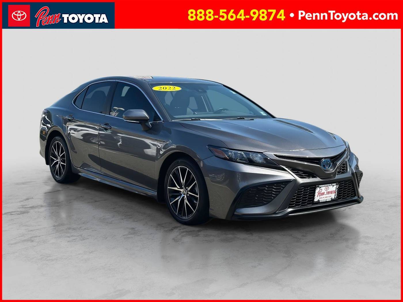 2022 Toyota Camry Hybrid SE — Sedan — 24,694 mi — Greenvale, NY