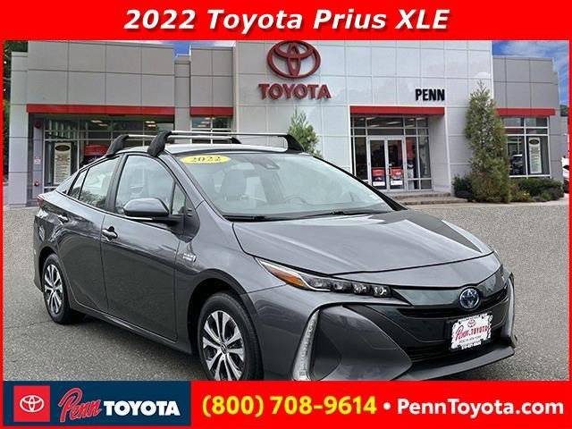 2022 Toyota Prius Prime XLE — Hatchback — 31,507 mi — Greenvale, NY