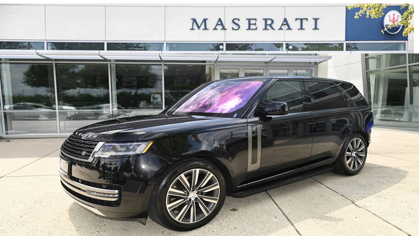2023 Land Rover Range Rover SE — SUV — 17,810 mi — Sterling, VA