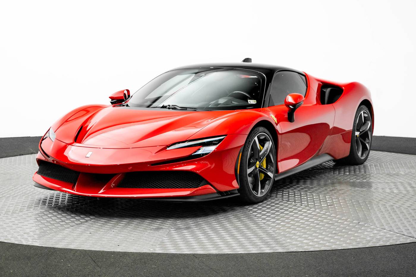 2022 Ferrari SF90 Standard — Coupe — 1,966 mi — Sterling, VA