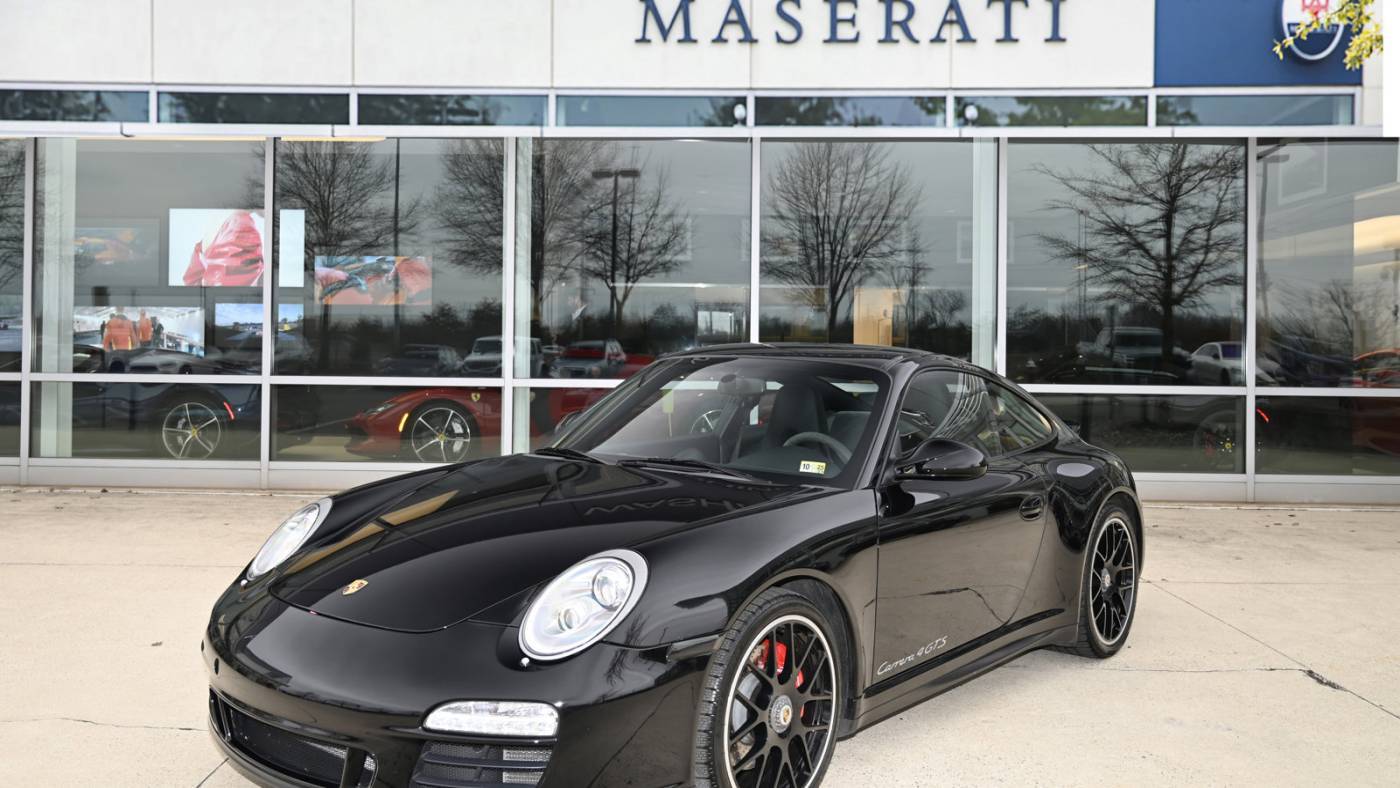 2012 Porsche 911 Carrera 4 GTS — Coupe — 50,232 mi — Sterling, VA