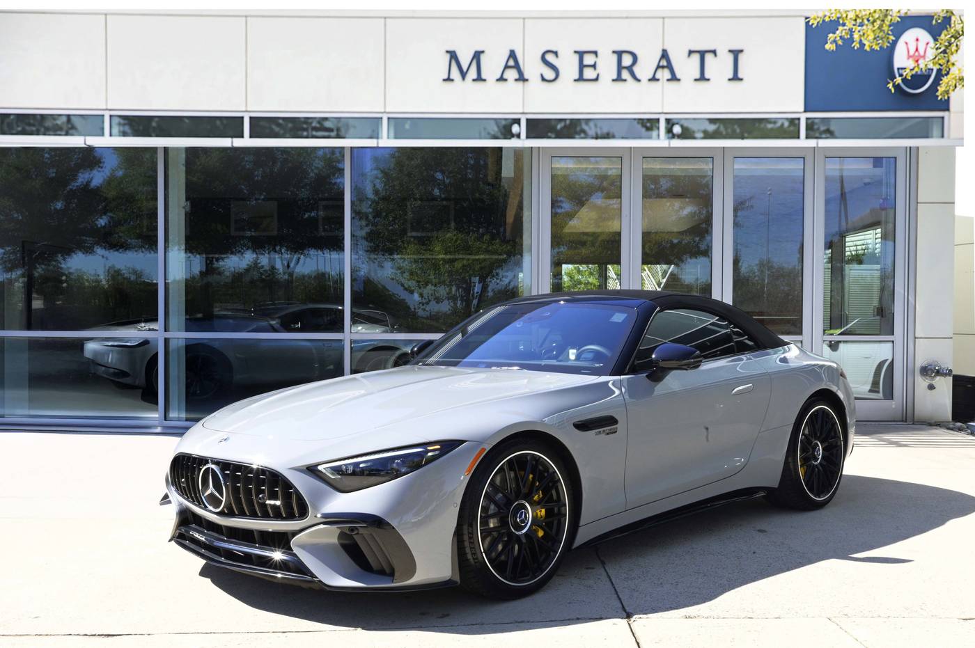 2022 Mercedes-Benz SL AMG SL 63 — Convertible — 2,180 mi — Sterling, VA