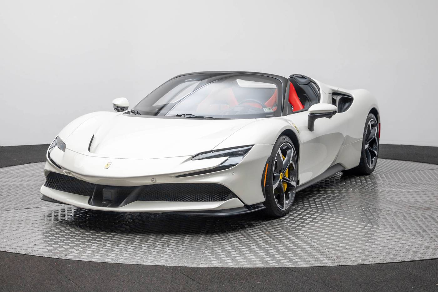 2022 Ferrari SF90 Standard — Convertible — 856 mi — Sterling, VA