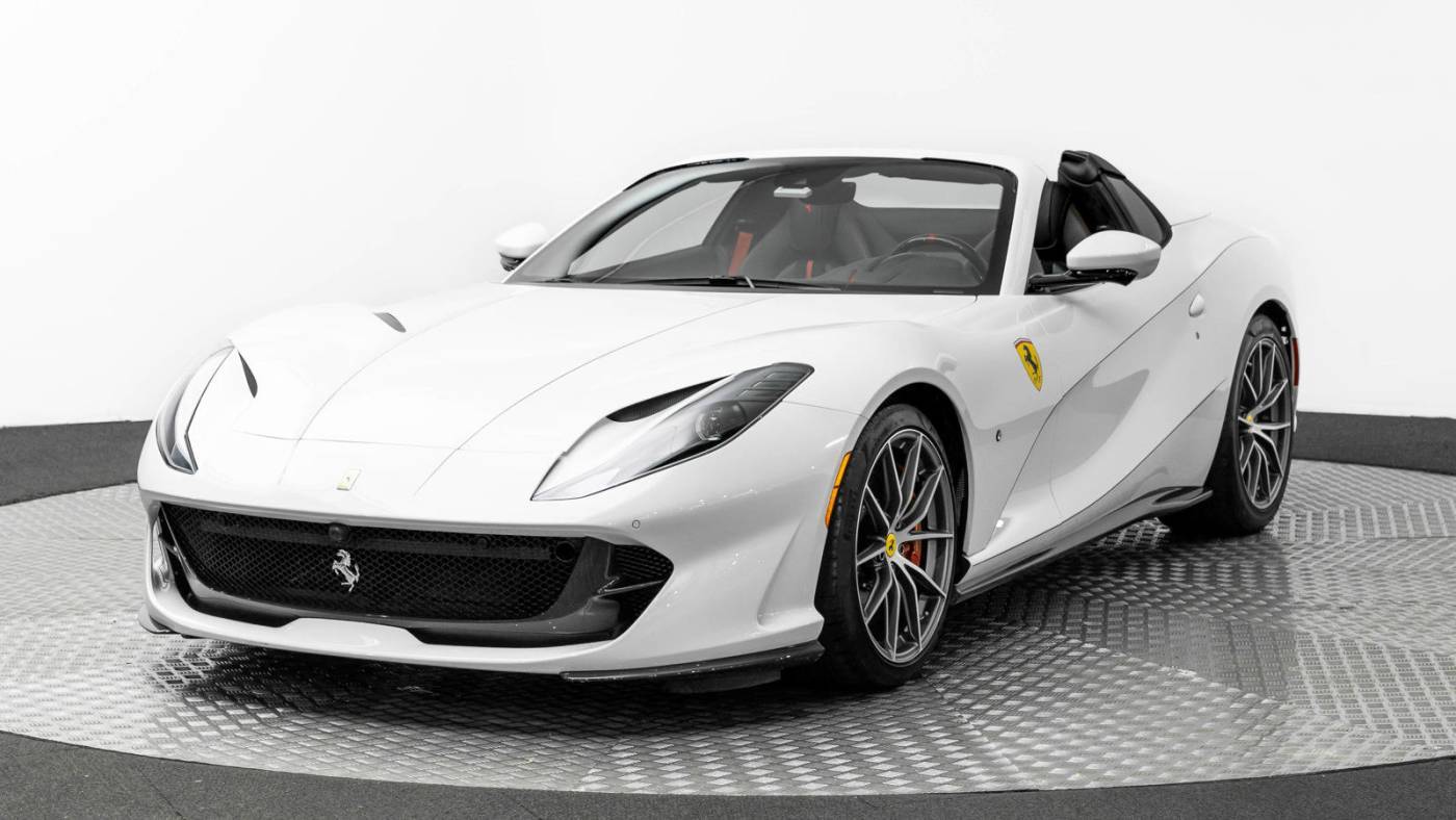 2022 Ferrari 812 GTS Base