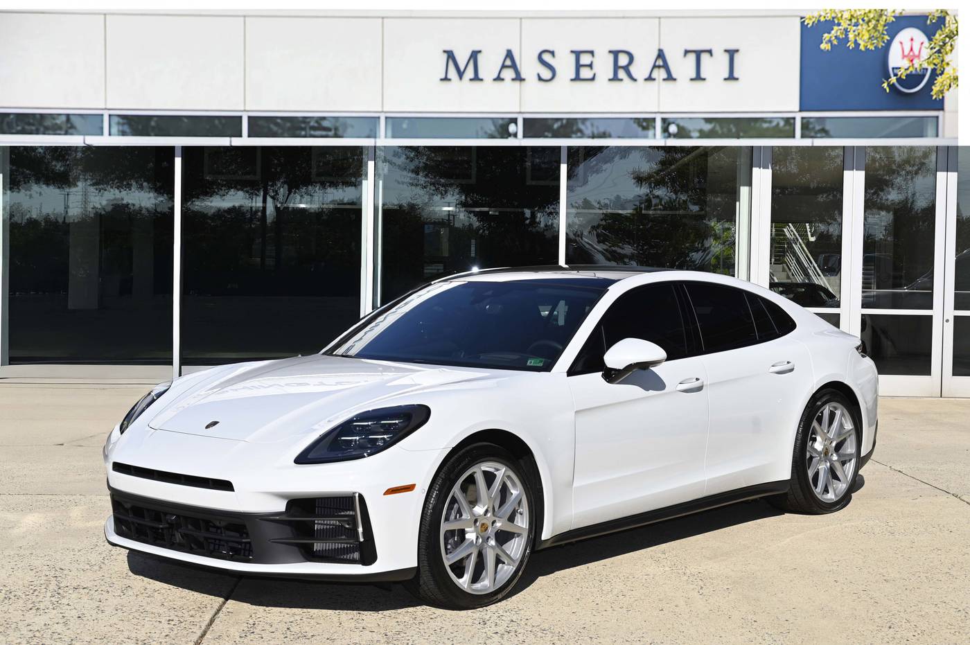 2024 Porsche Panamera 4