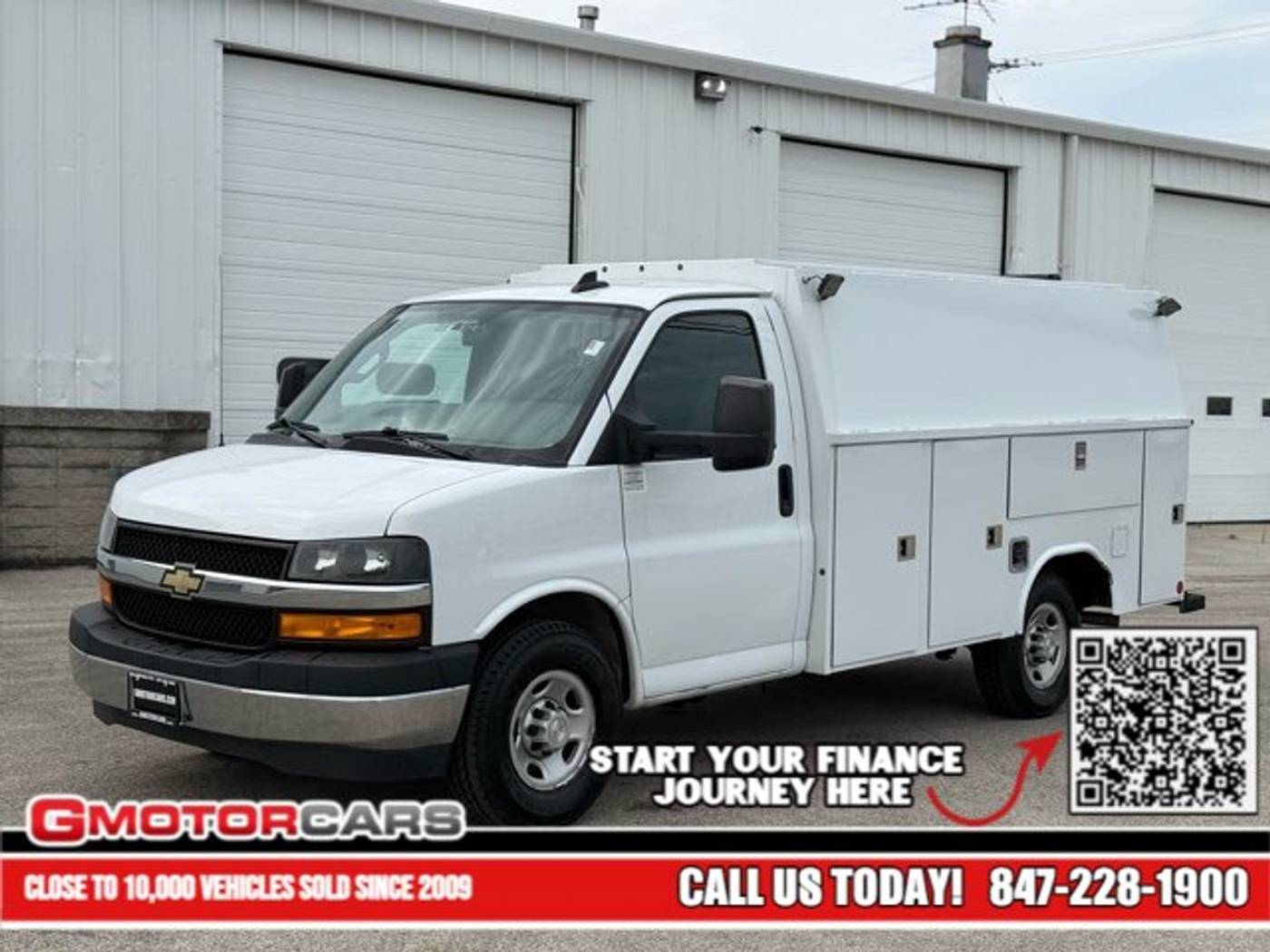 2020 Chevrolet Express Commercial Cutaway 3500 — Chassis Cab Truck — 99,652 mi — Arlington Heights, IL