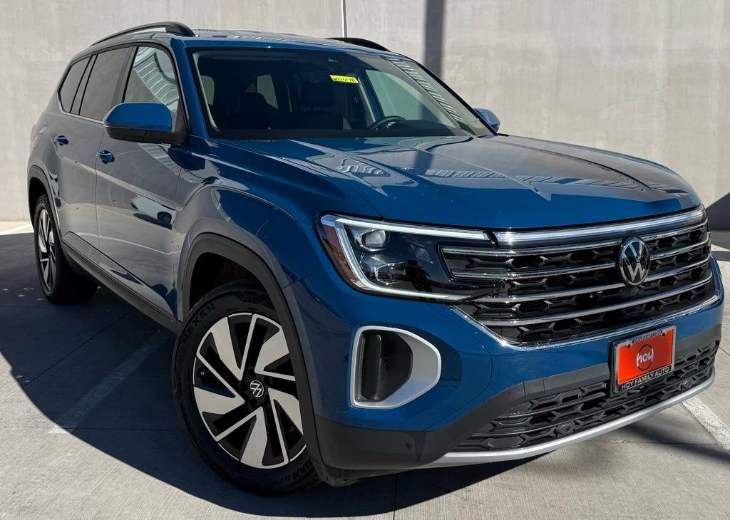 2025 Volkswagen Atlas SE with Technology — SUV — 5,020 mi — El Paso, TX