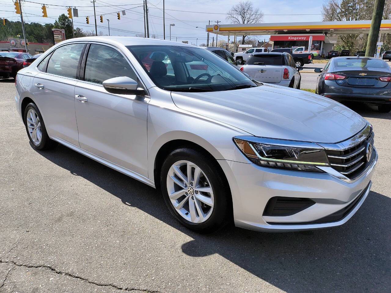 2020 Volkswagen Passat SE — Sedan — 26,109 mi — Gastonia, NC